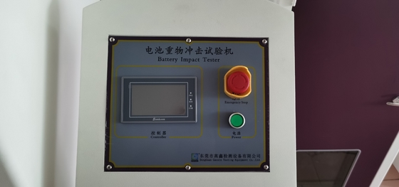 Type équipement lourd standard à télécommande de bouton poussoir d'essai en laboratoire de batterie d'impact du contrôle UN38.3 électronique